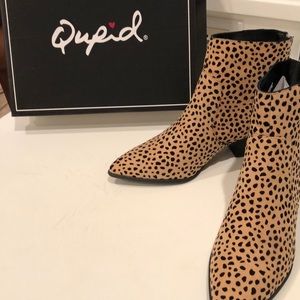 NIB never worn, gorgeous Leopard booties size 8.